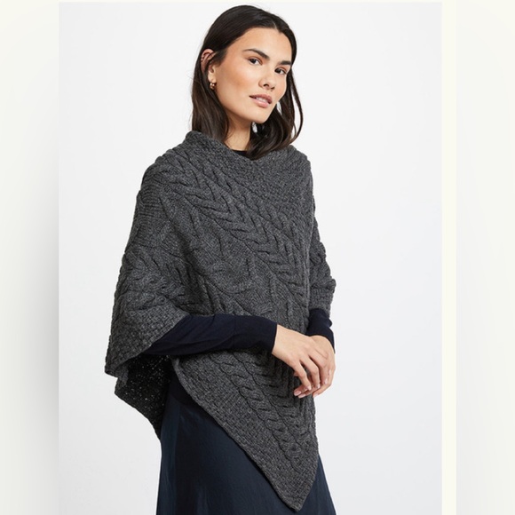 EUC Authentic Aran Merino Wool Knit Poncho - Picture 1 of 8